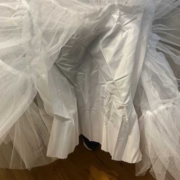 Merry Modes White crinoline prom wedding pageant gown slip. - Picture 3 of 5